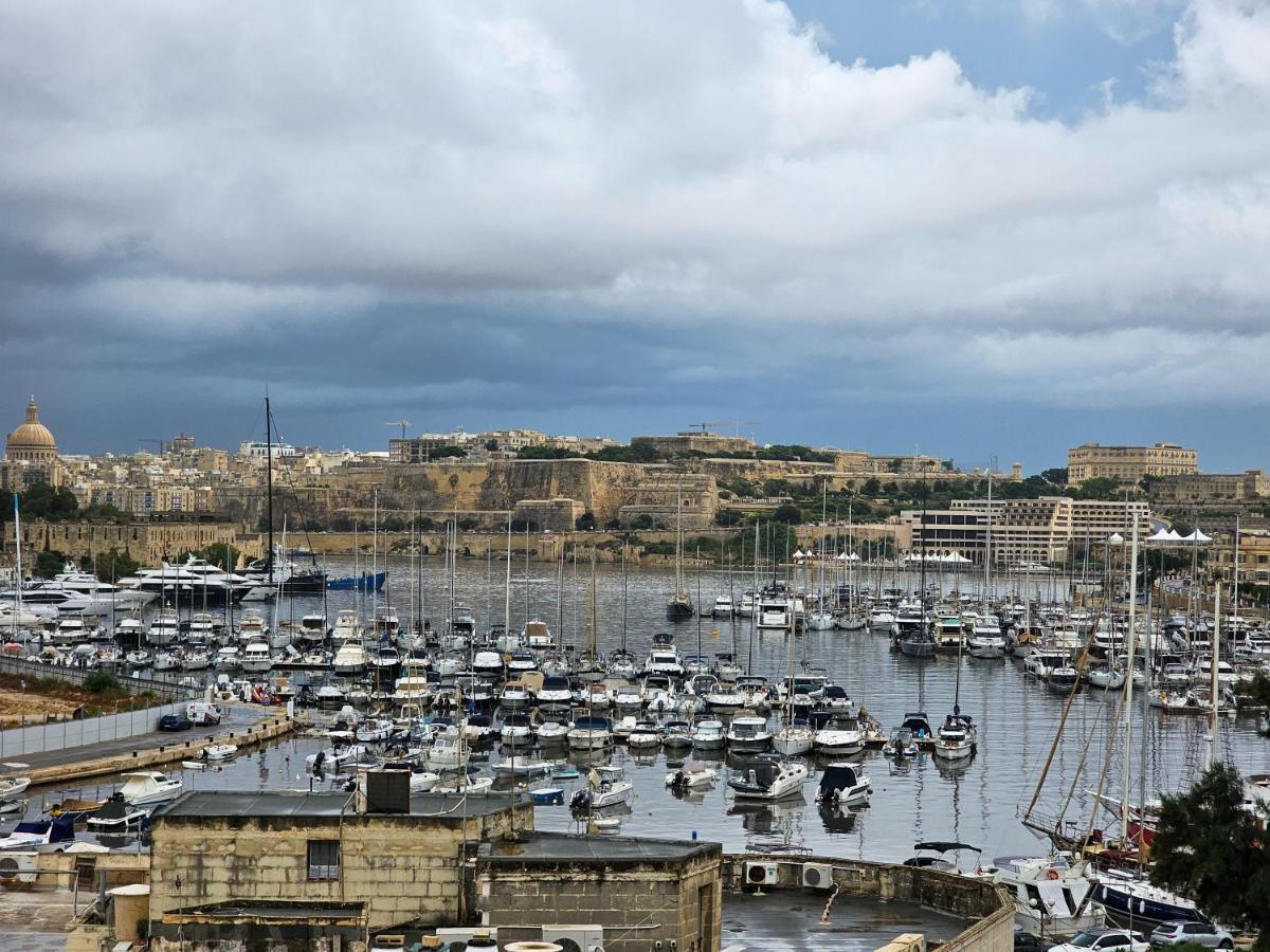Mive Luxury Sea View Penthouse Apartment Gzira Екстериор снимка
